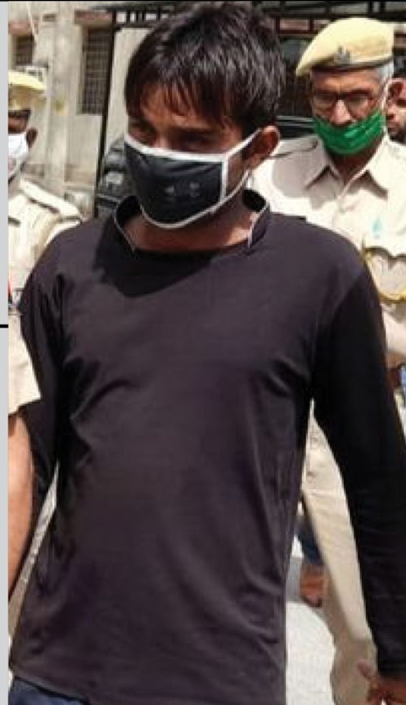 पुलिस ने जुटाए थे 40 से अधिक गवाह, 250 दस्तावेज
इस मामले में 40 से अधिक गवाह जुटाए और साथ ही करीब 250 दस्तावेज बतौर सबूत रखे। जल्द से जल्द चालान पेश करने के लिए पुलिस ने इस मामले में रोजाना 12 से 13 घंटे काम किया और 10 दिन में ही चालान पेश कर दिया था।