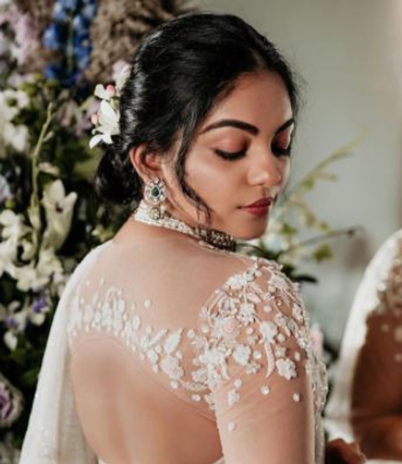 ദുല്ഖര് സല്മാന്റെ നിര്മ്മാണ കമ്പനിയായ വേഫെയ്റര് ഫിലംസിന്റെ ഏറ്റവും പുതിയ ചിത്രമായ ‘അടി’യിൽ ആണ് അഹാന അവസാനമായി അഭിനയിച്ചത്.