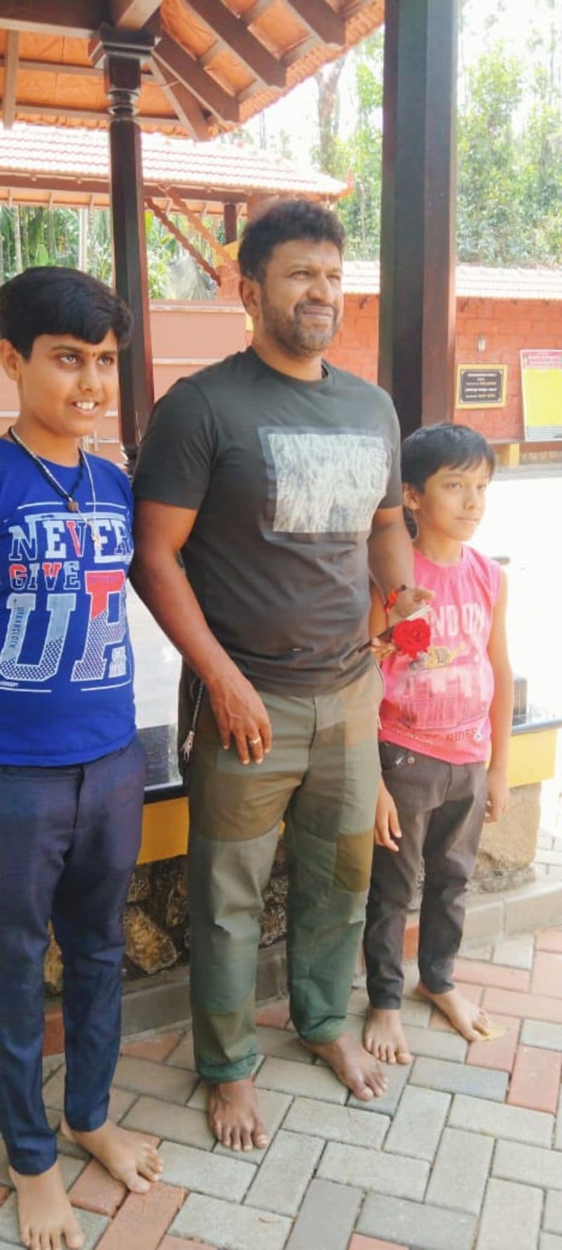 <p>46ನೇ ವಸಂತಕ್ಕೆ ಕಾಲಿಟ್ಟ ಪುನೀತ್ ರಾಜ್ಕುಮಾರ್.</p>