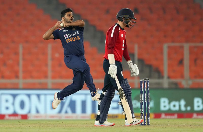 Match summary
Winning the toss, English skipper Eoin Morgan elected to field, as the Indians managed to post a competitive total of 185/8, thanks to Suryakumar's spherical 57, while pacer Jofra Archer claimed four. Meanwhile, England fell short by eight runs, despite Jason Roy's 40 and Ben Stokes' 46, while pacer Shardul Thakur's worthy three-for did the job.
Brief scores: India 185/8 (Suryakumar 57, Pant 30, Iyer 37; Archer 4/33) beat England 177/8 (Roy 40, Stokes 46; Thakur 3/42) by eight runs.