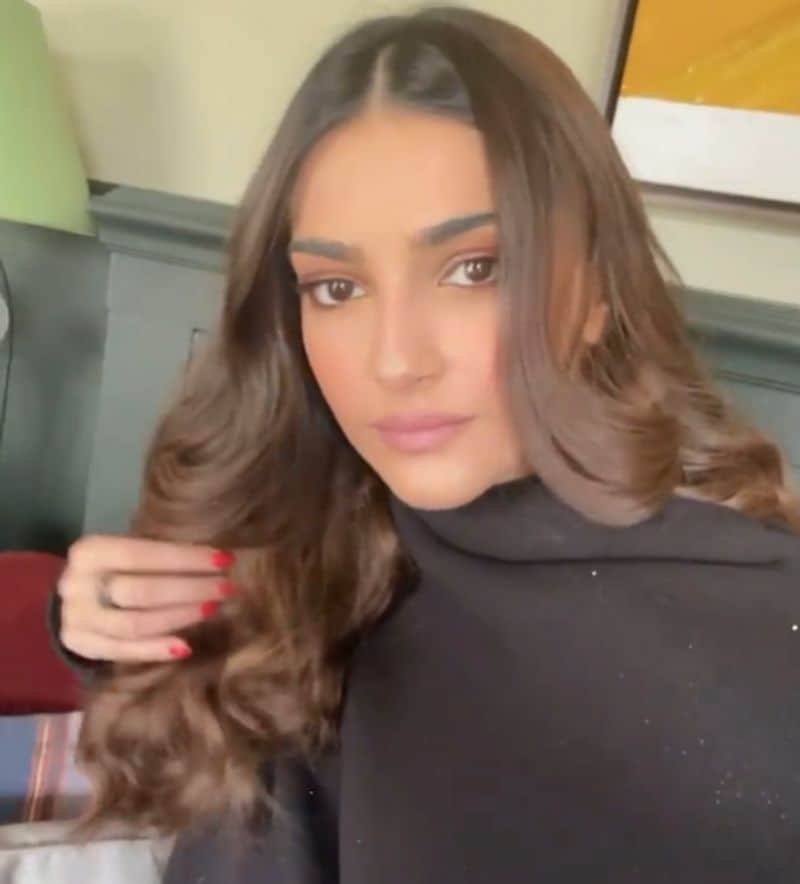 When Sonam Kapoor said, 'I don't give too much weight to money, because I always had it', Read this-SYT