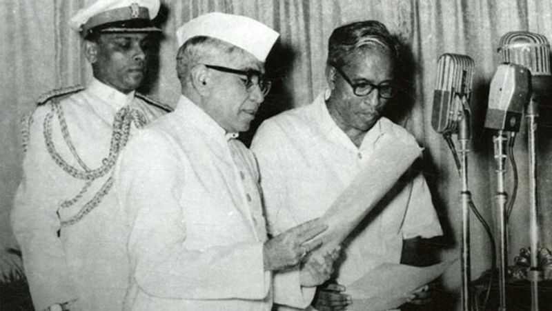 पहले बात करते हैं केरल के पहले कम्यूनिस्ट मुख्यमंत्री ईएमएस नंबूदरीपाद के बारे में। इनका नाम इतिहास में शिक्षा सुधारों(Education reforms) और जमींदारी प्रथा को बंद कराने के लिए दर्ज है। नंबूदरीपाद 5 अप्रैल, 1957 को केरल के मुख्यमंत्री बने थे।कहने को नंबूदरीपाद ब्राह्मण थे, लेकिन वे जाति प्रथा के हमेशा खिलाफ रहे। उन्होंने अपनी राजनीति की शुरुआत ही जाति प्रथा के खिलाफ आंदोलन से की थी।