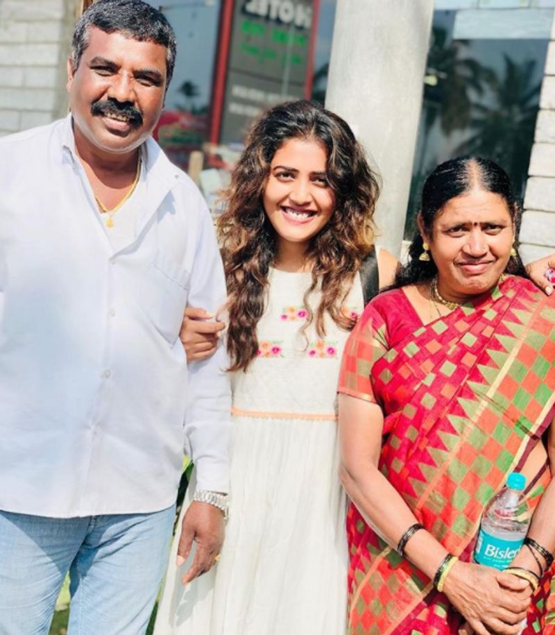 <p>ನಿಮಗೆ ನೀವು ಶ್ರೀಮಂತರು ಅಂತ ಅನಿಸಬೇಕಾ..?</p>