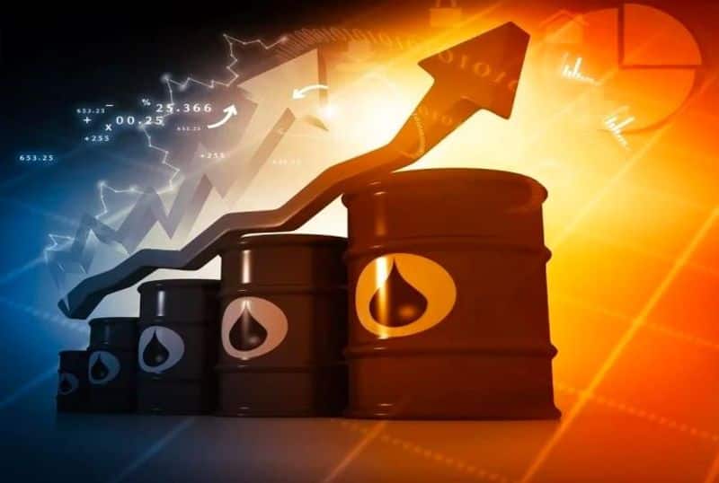 crude oil price : Indias oil import bill doubles to $119 billion in FY22