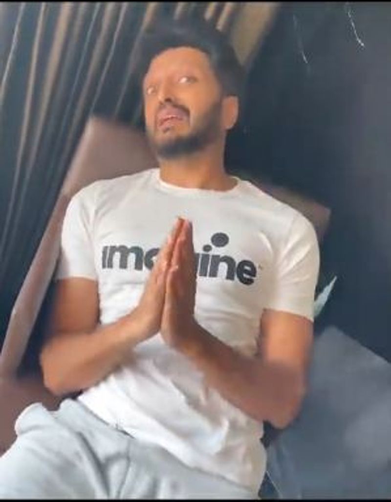 జెనీలియా దెబ్బలకు రితేష్ బెంబెలెత్తిపోయాడు. చివరికి ఆయనది.. పగిలిపోయింది.