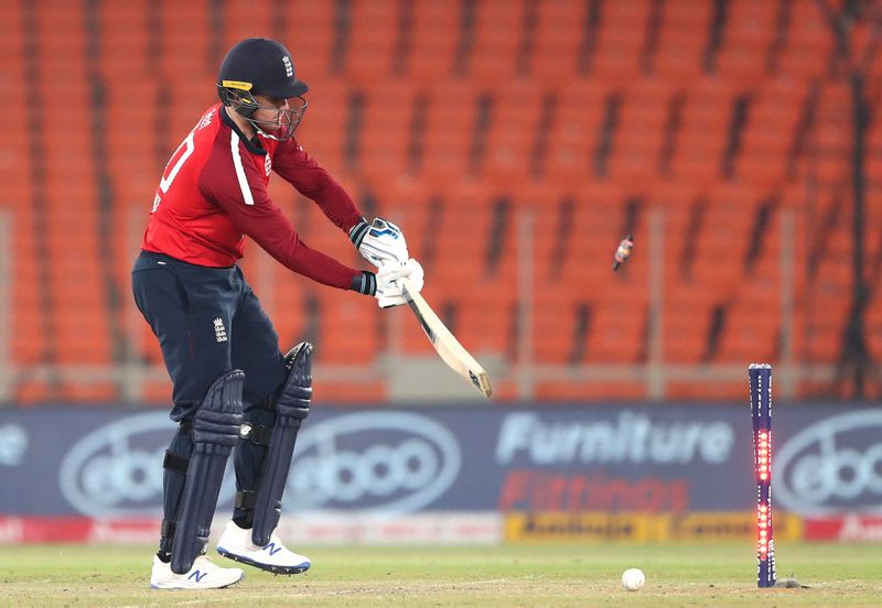 As England came out to chase, it was off to a shaky start, losing opener Jason Roy in the opening over, dismissed for an unfortunate duck after being knocked over by seamer Bhuvneshwar Kumar. Nonetheless, fellow opener Jos Buttler, who with Dawid Malan, gave India a hard time.