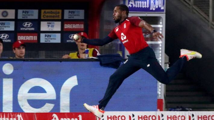 chris jordan amazing catch of suryakumar yadav in last t20 video goes viral chris jordan amazing catch of suryakumar yadav in last t20 video goes viral