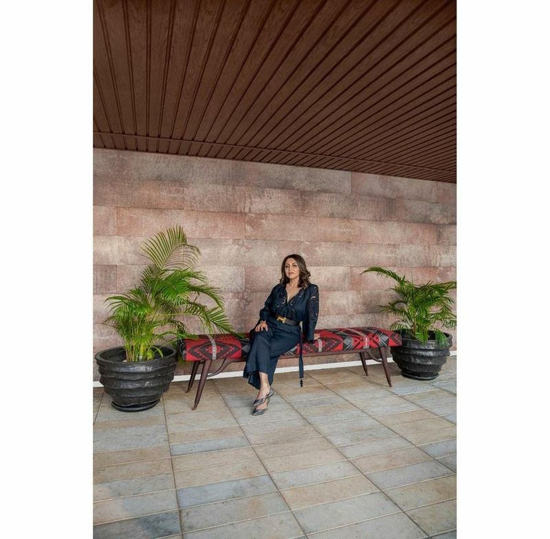 During the lockdown, Gauri worked from home for her clients and took time for her own house, 'Mannat', to redecorate bits and pieces. In December, she shared these pictures on her Instagram profile.