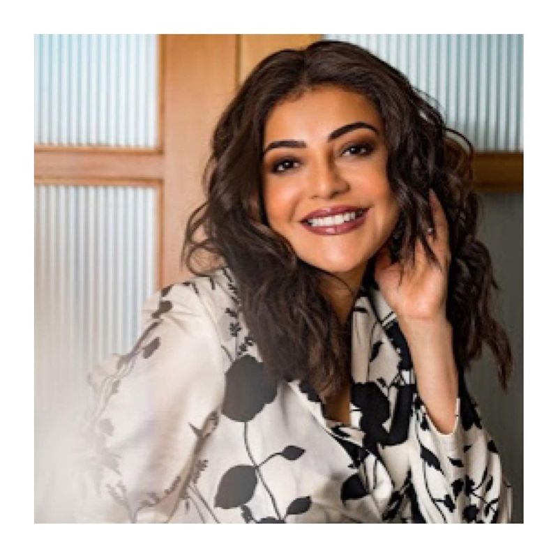 మోసగాళ్లు మూవీ ప్రమోషన్స్ లో పాల్గొన్న కాజల్.. తన ఫ్యూచర్ ప్రాజెక్ట్స్ గురించి కూడా తెలియజేశారు. నాగార్జునతో ఓ మూవీ చేస్తున్నట్లు ఆమె స్పష్టత ఇచ్చారు.
