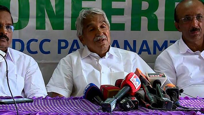 Solar scam sexual assault case: Oommen Chandy gets clean chit; CBI submits report AJR Solar scam sexual assault case: Oommen Chandy gets clean chit; CBI submits report AJR