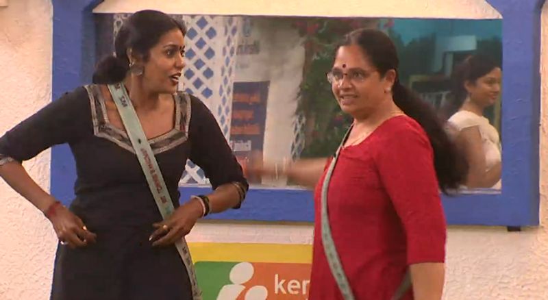 അങ്ങനെ ജയിച്ചത് ഭാഗ്യലക്ഷ്മിയും സന്ധ്യാ മനോജുമായിരുന്നു.