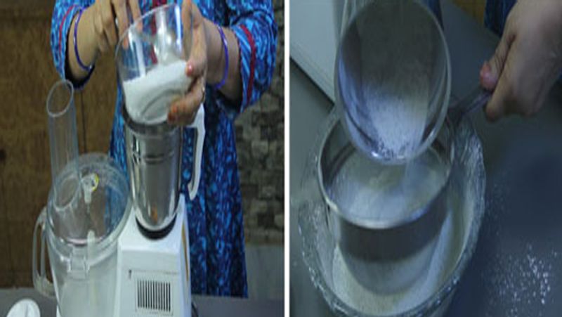 ठंडाई का पाउडर बनाने के लिए आप मिक्सर जार में सौंफ, काली मिर्च और 100 ग्राम चीनी डालकर बारीक पीस लीजिए। फिर से इसे छान कर अलग रख लीजिए।