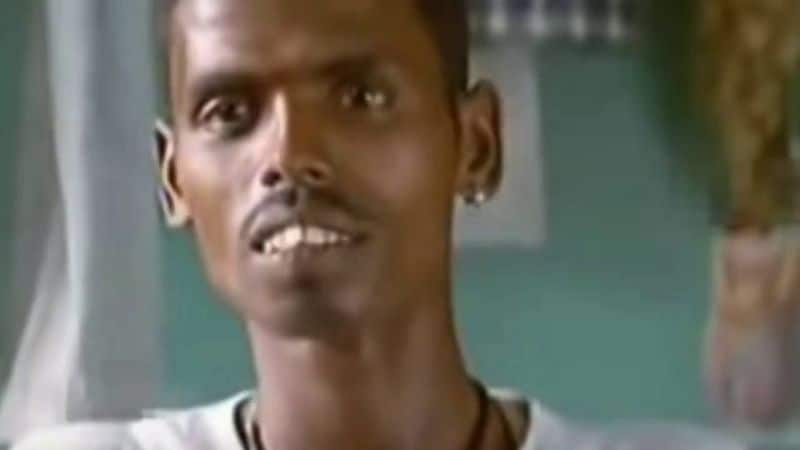 சினிமாவில் ஹீரோவாக ஆசைப்படும் இவர், முதலில் ஹீரோ, அப்புறம் வில்லன், அப்புறம் சி.எம், அப்புறம் பிரைம் மினிஸ்டர் இதான் என்னோட பிளான் என்று அவர் சொல்லும் வசனம் மிகவும் பிரபலம்.