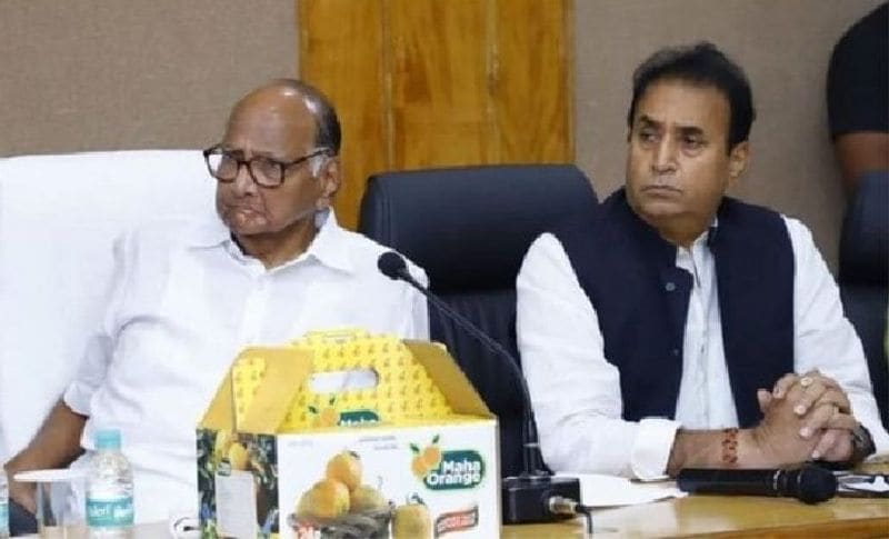 1999 में जब महाराष्ट्र के पूर्व सीएम और NCP नेता कांग्रेस छोड़ अपनी राष्ट्रवादी कांग्रेस पार्टी बनाई तो देशमुख इसका हिस्सा बन गए। उन्होंने NCP ज्वॉइन कर ली। कुछ दिन बाद राज्य में विधानसभा चुनाव हुआ और NCP ने उन्हें अपने टिकट पर चुनावी मैदान में उतारा। देशमुख फिर एक बार विधायक बने और उन्हें मंत्री बना दिया गया। इसके बाद साल 2004 में चुनाव जीते और PWD जैसा बड़ा विभाग दिया गया। 2009 में अशोक चव्हाण और पृथ्वीराज चव्हाण महाराष्ट्र के सीएम रहे इस दौरान भी देशमुख का मंत्री पद दिया गया।