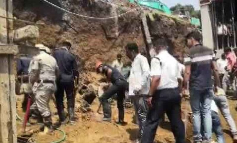 बता दें कि कुछ दिन पहले ही सूरत की एक रिहायशी इमारत और टेक्स्टाइल मिल में आग लगने की घटनाएं सामने आई थीं। वहीं वडोदरा शहर में भी एक बिल्डिंग कंस्ट्रक्शन के दौरान ही तीन लोगों की मौत हुई थी।
