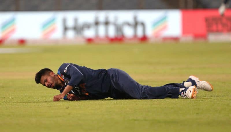 India vs England Shreyas Iyer suffers left shoulder subluxation, taken for scans