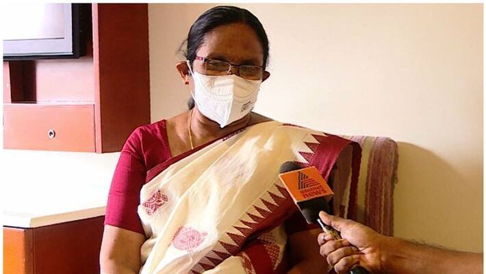 Covid 19 kerala updates health minister kk shailaja response about vaccine stock Covid 19 kerala updates health minister kk shailaja response about vaccine stock