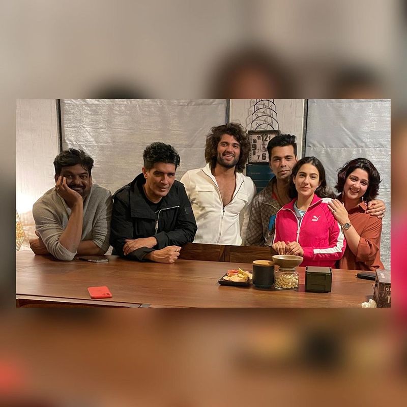 ఈ సందర్భంగా ఛార్మి ఈ ఫోటోలను పంచుకుంటూ, `కళ కళాకారులను ఒక్క చోటకి చేర్చుకున్నప్పుడు సీన్ ఇలా ఉంటుంది` అని పేర్కొంది. ప్రస్తుతం ఈ ఫోటోలు సోషల్ మీడియాలో హల్చల్ చేస్తున్నాయి. వీరంత అనేక అంశాలపై సుధీర్ఘంగా చర్చించుకున్నట్టు తెలుస్తుంది. మరి కొత్త ప్రాజెక్ట్ కి ఏదైనా ప్లాన్ జరుగుతుందా? అనే సందేహాలు కూడా వినిపిస్తున్నాయి.