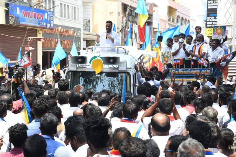 Casual shirt ..! Cooler in the eyes .. Anbumani election campaign