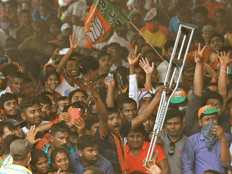 <p>মোদী বক্তব্য শেষ করার আগে আরও বলেছেন, ' তৃণমূলের খেলা শেষ হবে, উন্নয়ন ও বিকাশ হবে বাংলায়, এটা বিজেপির সংকল্প। বাংলা চায় শিল্প, শিক্ষা, নারী সুরক্ষা, বাংলা চায় বিজেপি সরকার। '</p>