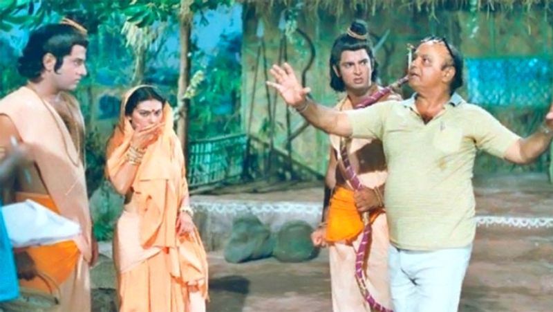 साल 1987 में जब रामायण दूरदर्शन पर शुरू होती थी तो उस दौरान सड़कों पर एकदम सन्नाटा पसर जाता था।
