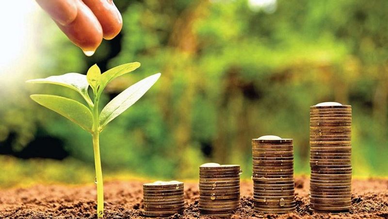 जब रजिस्ट्रेशन का काम पूरा हो जाता है, तो फंड हाउस से इसका कन्फर्मेशन आ जाता है। इसके बाद आप एसआईपी में इन्वेस्टमेंट शुरू कर सकते हैं। आम तौर पर इस पूरी प्रक्रिया में 14 से 40 दिन का समय लग जाता है। (फाइल फोटो)