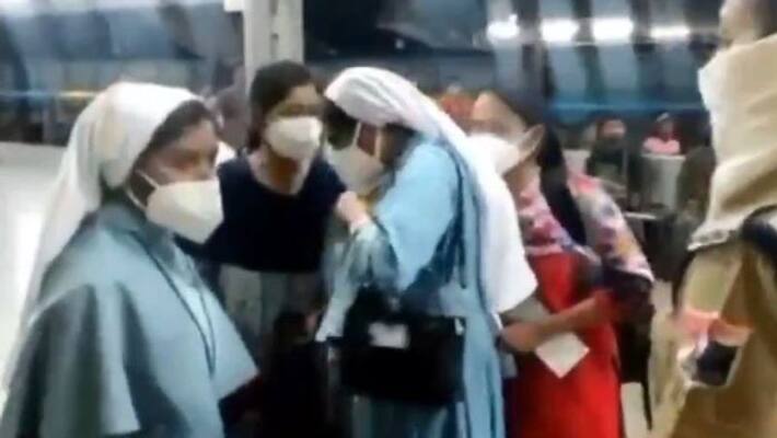 Nuns attacked in UP: Two held by police Nuns attacked in UP: Two held by police