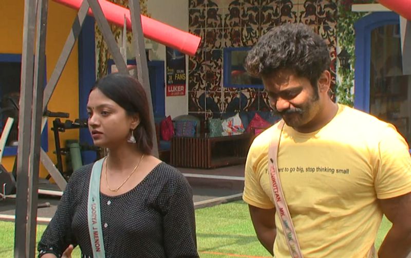 സൂര്യ മണിക്കുട്ടനെയായിരുന്നു സൗന്ദര്യ മത്സരത്തിനായി തെരഞ്ഞെടുത്തത്. പേഴ്സണലാറ്റിയുടെയും സംസാര രീതിയുടെയും കാര്യത്തില് മുന്നിലാണ് മണിക്കുട്ടൻ എന്ന് സൂര്യ പറഞ്ഞു. ബുദ്ധി മത്സരത്തിന് തെരഞ്ഞെടുത്തത് എല്ലാവര്ക്കും തുറന്നു സംസാരിക്കാൻ പറ്റുന്ന വ്യക്തിയാണ് എന്ന് സൂചിപ്പിച്ച് അഡോണിയെയായിരുന്നു.