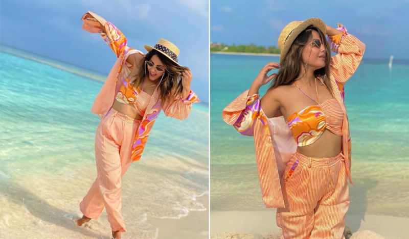 <p>ಬಿಗ್ ಬಾಸ್ ಸೀಸನ್ 12 ರಲ್ಲಿ ಕಾಣಿಸಿಕೊಂಡ ನಂತರ ಹಿನಾ ಖಾನ್ ಸಾಕಷ್ಟು ಸದ್ದು ಮಾಡುತ್ತಿದ್ದಾರೆ. ಈ ಶೋನ ಫೈನಲಿಸ್ಟ್ ಆಗುವ ಮೂಲಕ ಹಿನಾ ಸಖತ್ ಫೇಮಸ್ ಆದರು. </p>