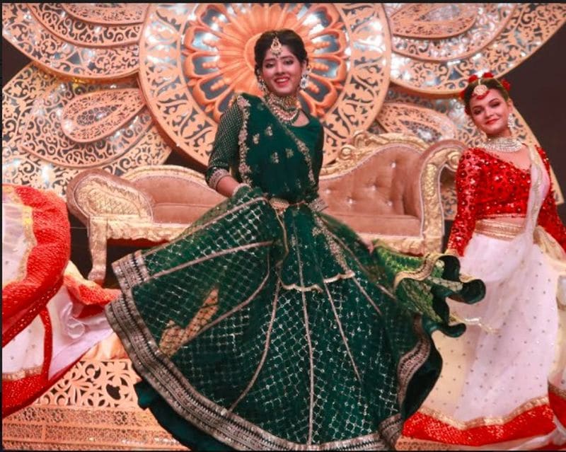<p>দ্বিতিপ্রিয়া অর্ধাৎ সকলের প্রিয় রানি মা-য়ের নাচে এদিন জমে উঠবে উৎসব। </p>