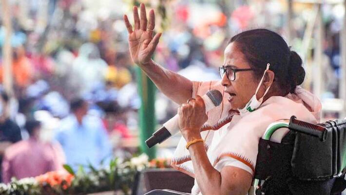 mamta banerjee leads padayathra mamta banerjee leads padayathra