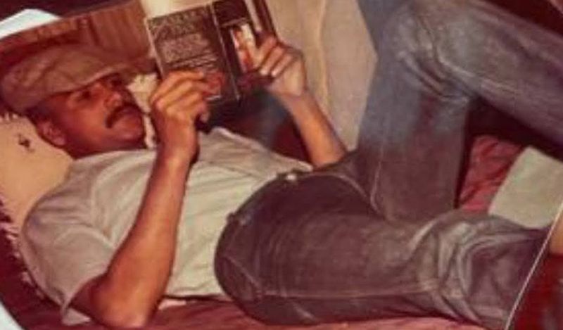 बता दें कि कुछ समय पहले ही अनुष्का शर्मा की तरफ से अपनी ढाई महीने की बेटी पहली फोटो भी शेयर की गई थी। उस फोटो को शेयर करते हुए एक्ट्रेस ने लिखा था, 'हम प्यार, आभार के साथ अपनी जिंदगी जीत आए हैं, लेकिन इस नन्हीं वामिका ने इसे एक अलग ही लेवल पर पहुंचा दिया है।' 