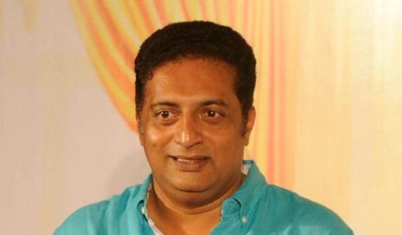 फिल्मों के अलावा प्रकाश राज एक सोशल वर्कर भी हैं। उन्होंने सात गांवों को गोद लिया है। जिसमें- कोंडरेड्डीपल्ले, महबूबनगर जिला, तेलंगाना और चित्रादुर्गा जिला, कर्नाटक। उन्होंने इन गांवों में विकास करने के लिए गोद लिया है। 