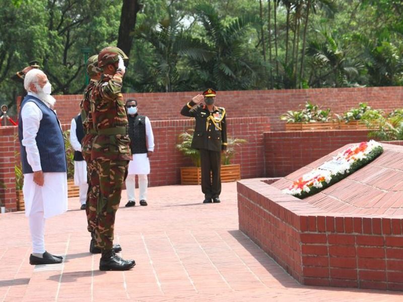 দুই দিনের বাংলাদেশ সফরে ঠাসা কর্মসূচি রয়েছে প্রধানমন্ত্রী নরেন্দ্র মোদীর। শেখ মুজিবর রহমানের জন্মস্থানে যাবেন মোদী। সেখানে শ্রদ্ধা জ্ঞাপন করবেন তিনি।