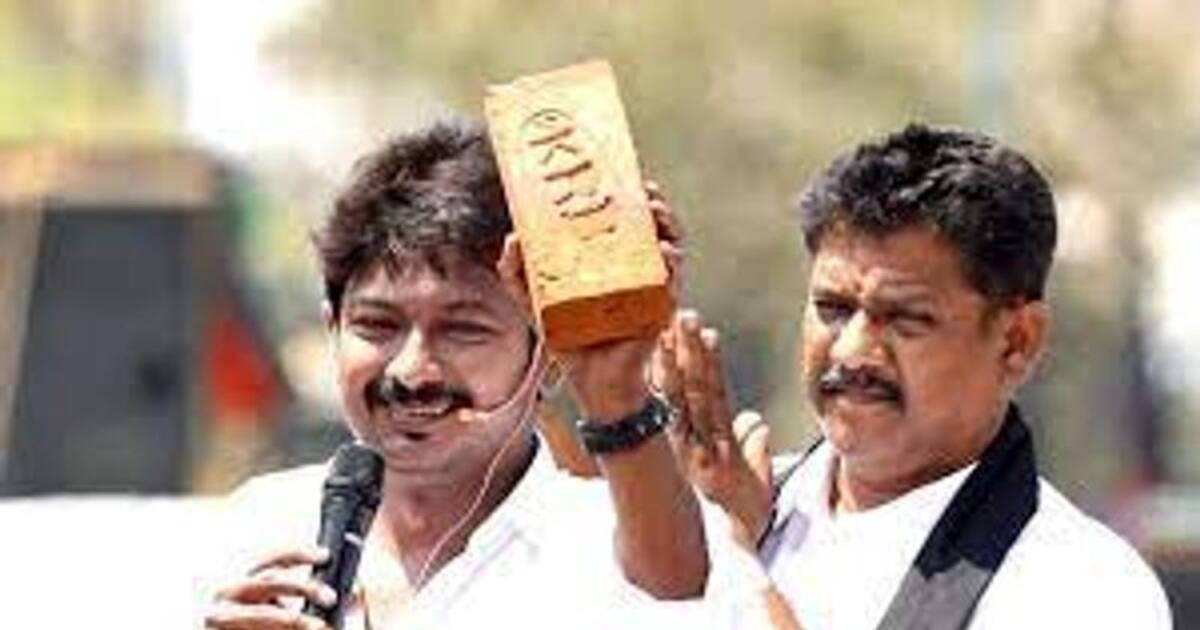 ஒத்த செங்கல்லை வைத்தே அட்சியை பிடித்தவர்யா எங்கள் உதயநிதி..  அதிமுகவை செம்மயா வெறுப்பேற்றும் ஐ.லியோனி.