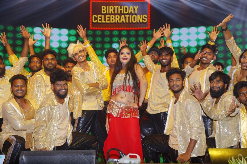 రామ్చరణ్ బర్త్ డే వేడుకలు.