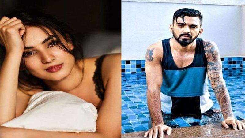 इसके साथ ही राहुल का नाम जन्नत एक्ट्रेस सोनल चौहान (Sonal Chauhan) के साथ भी जोड़ा जा चुका है। हालांकि सोनल ने केएल राहुल के साथ अपने अफेयर की खबर को गलत बताया था।