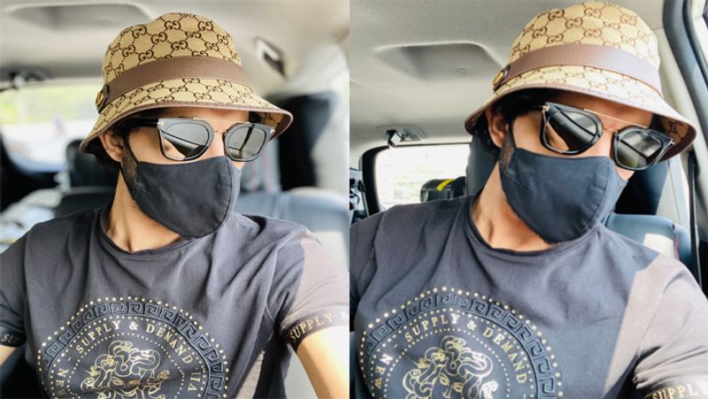 जनवरी से ही वह क्रिकेट से भी दूर है। ऐसे में उनके आईपीएल खेलने पर भी सवाल खड़े हो रहे थे, लेकिन हाल ही में उन्होंने मुंबई में CSK के कैंप में शामिल होकर सभी को सरप्राइज कर दिया।