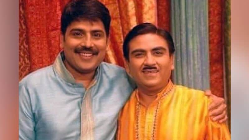 एक न्यूज पोर्टल ने बताया है कि लंबे समय से किसी बात को लेकर दोनों एक-दूसरे से नाराज है। ये नाराजगी भी ऐसी है कि दोनों सिर्फ शूटिंग के दौरान साथ दिखाई देते हैं और खत्म होते ही अपनी-अपनी वैनिटी वैन में चले जाते हैं।