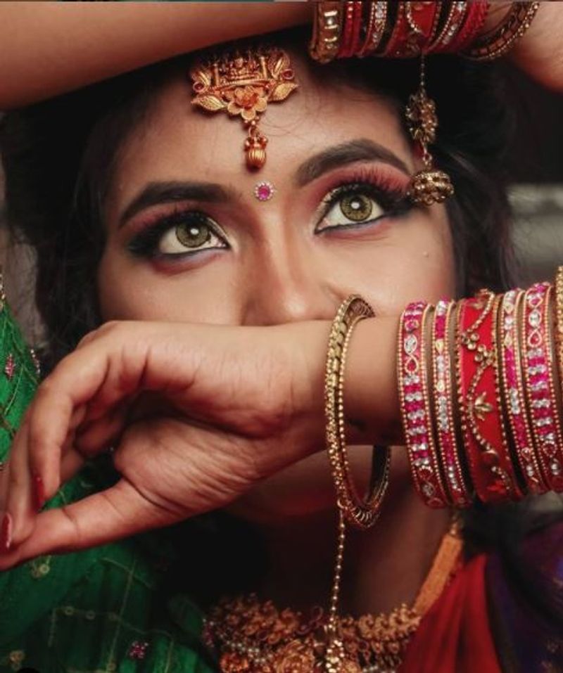 கவர்ந்திழுக்கும் கண்கள் 