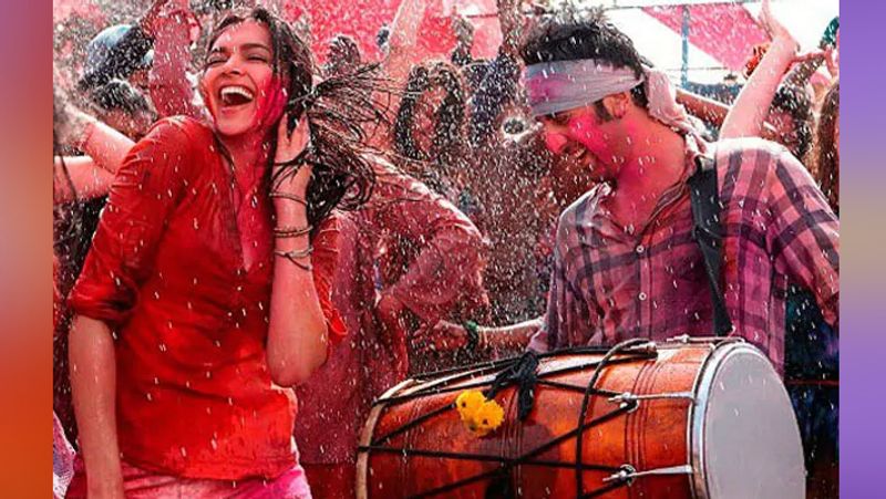 <p>কারণ একটাই তাঁর ছিল এক অদ্ভুত নেশা, রঙের। সব ঠিকঠাক, নাচের কোরিওগ্রাফি হয়ে গেল মাত্র সাড়ে তিন মিনিটে। </p>