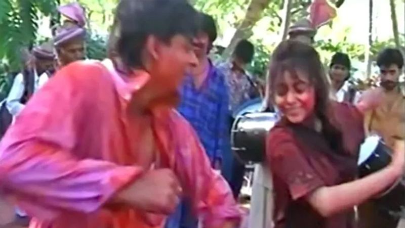 <p>কিন্তু কোনও দিন এই জুটি একে অন্যের হাত ছাড়ার কথা ভাবেননি। যদিও পরিস্থিতিত তৈরি হয়েছিল একাধিকবার। </p>