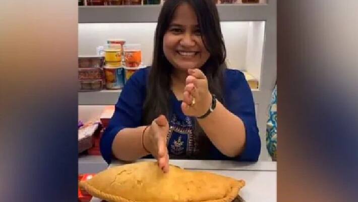 holi special bahubali gujiya prepared by a sweet shop in lucknow holi special bahubali gujiya prepared by a sweet shop in lucknow