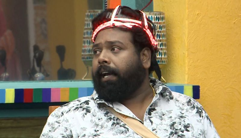 ഡ്യൂട്ടി ചെയ്യുന്നില്ല എന്ന് താൻ പറഞ്ഞപ്പോള് നോബി ദേഷ്യപ്പെട്ട കാര്യമാണ് ഡിംപലിന് ചൂണ്ടിക്കാട്ടാനുണ്ടായത്. ഇല്ലാത്ത ഒരു കാര്യം പറയാൻ പാടില്ല അതുകൊണ്ടാണ് അങ്ങനെയെന്ന് നോബി മറുപടി പറഞ്ഞു.