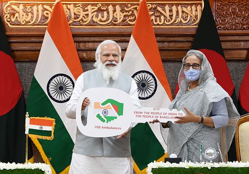 <p>সম্প্রতি বিদেশ সফরও সেরে এসেছেন মোদী। বাংলাদেশে২ দিনের সফরে গিয়ে একাধিক কর্মসূচি করেছেন ভারতের প্রধানমন্ত্রী।<br />
</p>