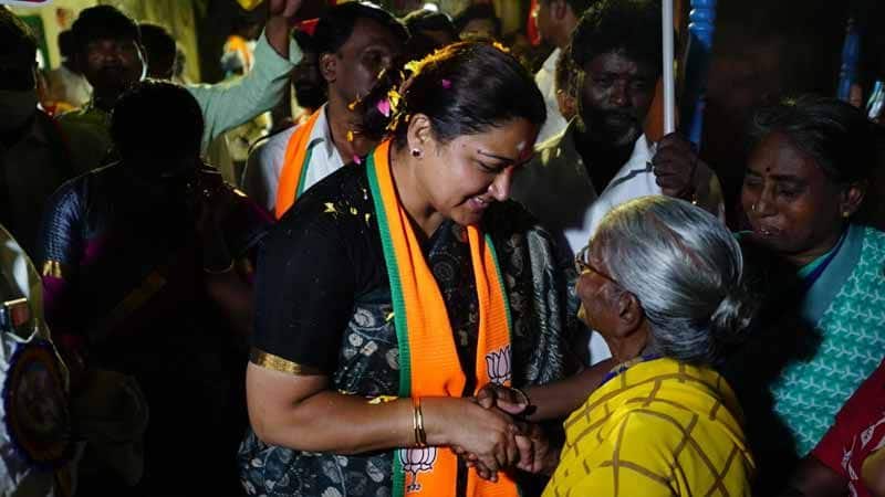Kushboo election campaign like Jayalalitha at thousand lights