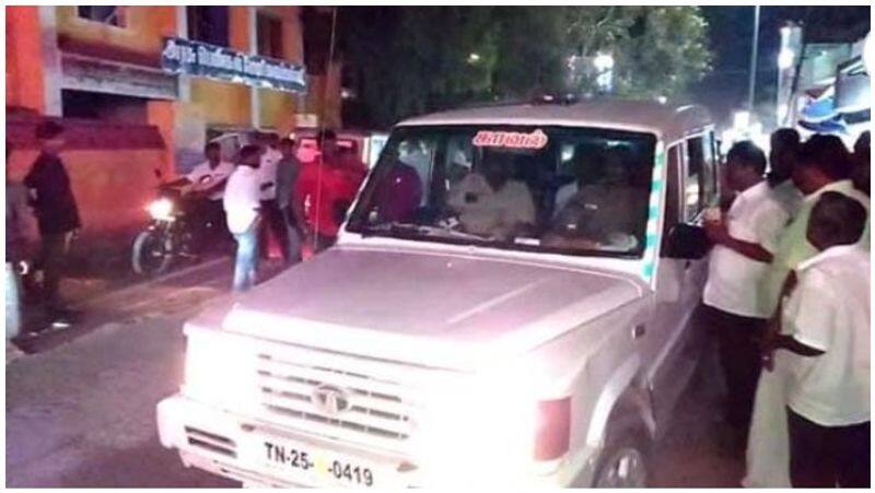 Kaduvetti Guru's daughter forgot her vehicle during the campaign