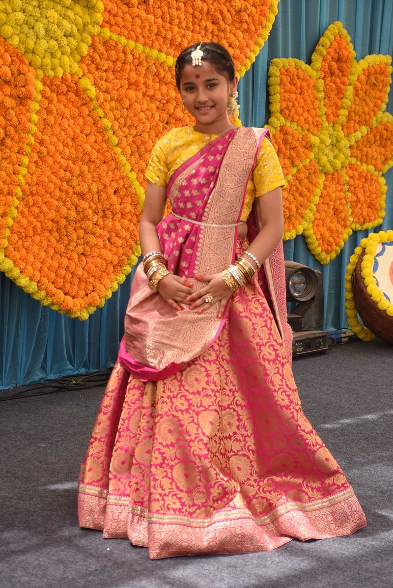 Aura Bhatanagar as Bondita from Barrister Babu, “I celebrate holi with my family and friends. We make sure to only use organic colors for celebration and avoid using water. It is one of my favorite festivals and I will celebrate it with my family and co-actors on the set of Barrister Babu.”