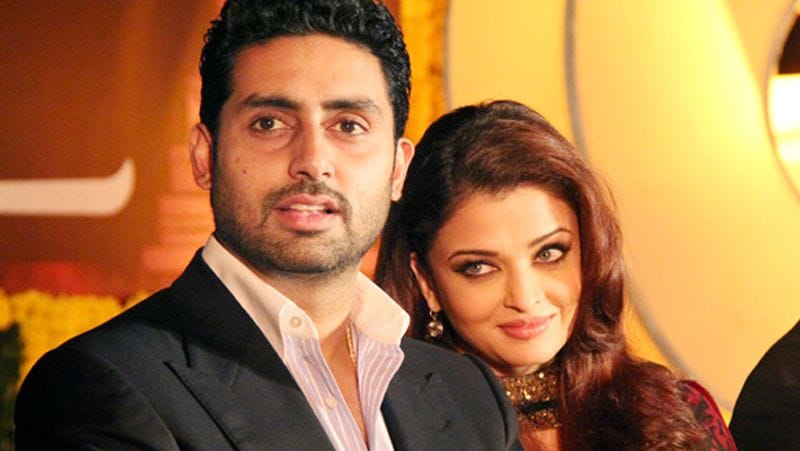 <p>ঐশ্বর্য রাইয়ের জীবনে একাধিক ওঠা পড়ার মাঝে সব থেকে বেশি বিতর্ক তৈরি করেছে তাঁর প্রেমকাহিনি। সলমন খানের সঙ্গে বিচ্ছেদেই ইতি থাকেনি জল্পনা। </p>