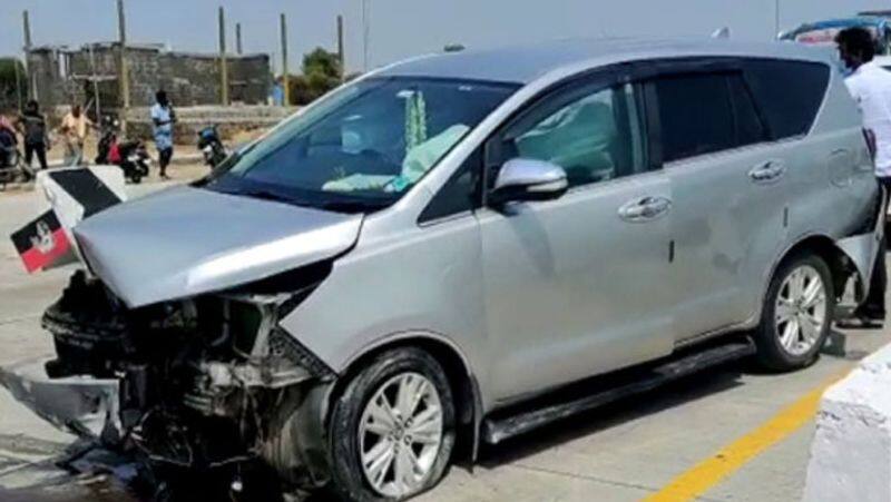 minister sp velumani car accident